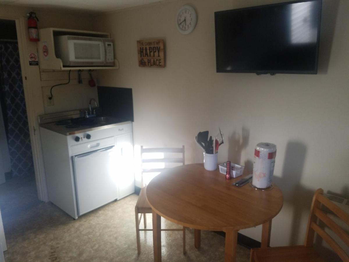 Ladd Pond Cabins And Campground, Llc Colebrook Esterno foto